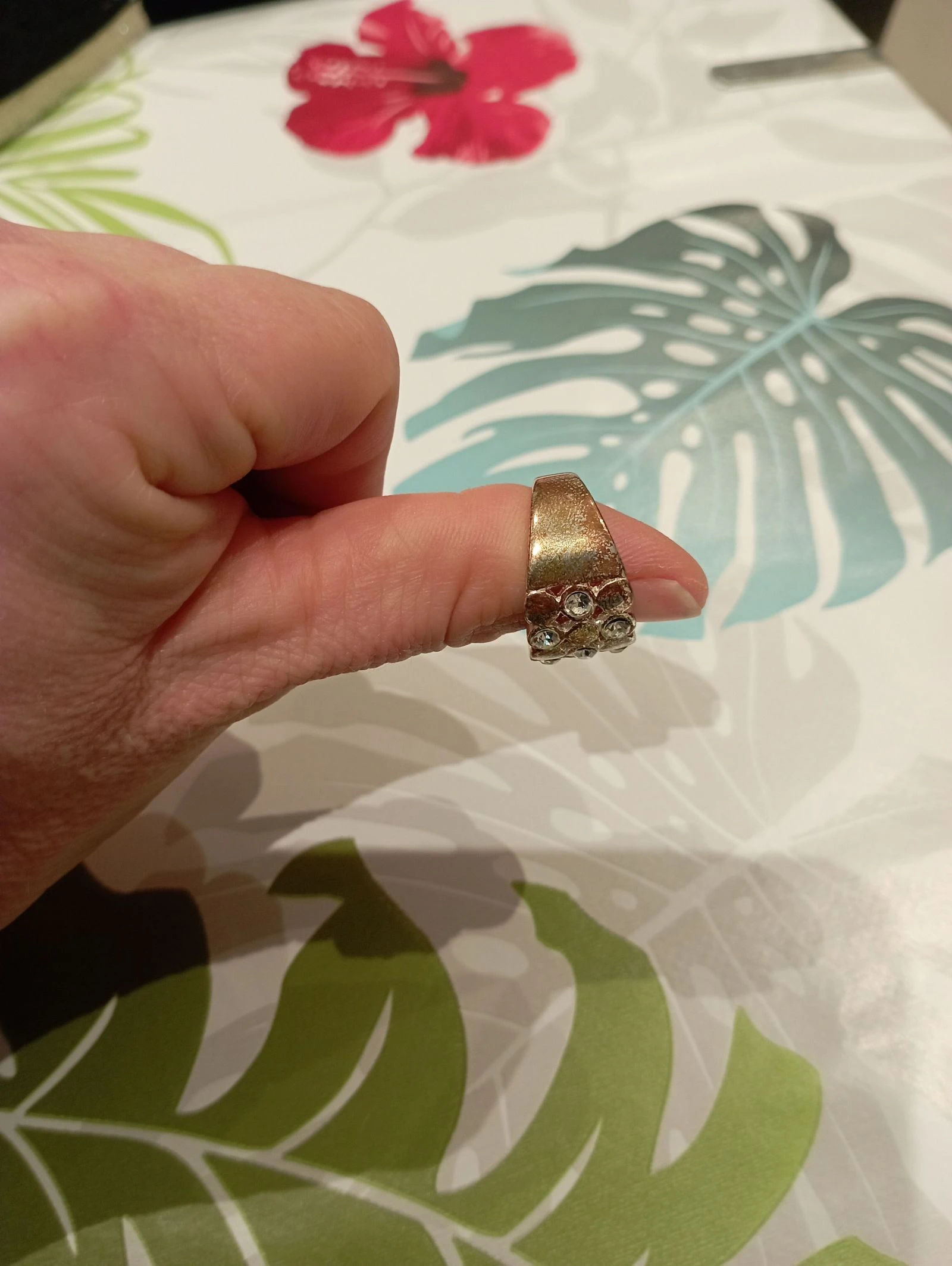 Gouden ring met strass – photo 4
